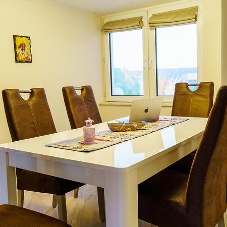 Centrally Located Apartment In Varna Bagian luar foto