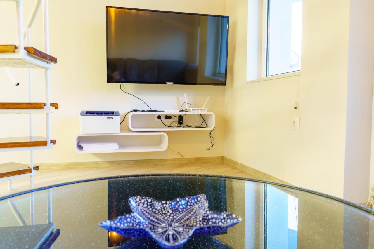 Centrally Located Apartment In Varna Bagian luar foto